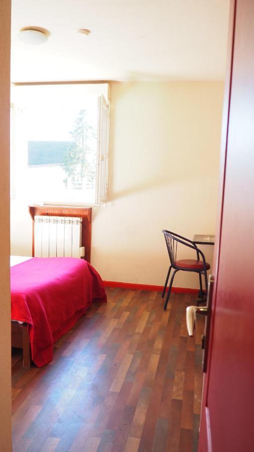 Hotel Le Logis De La Garenne à Morestel Extérieur photo